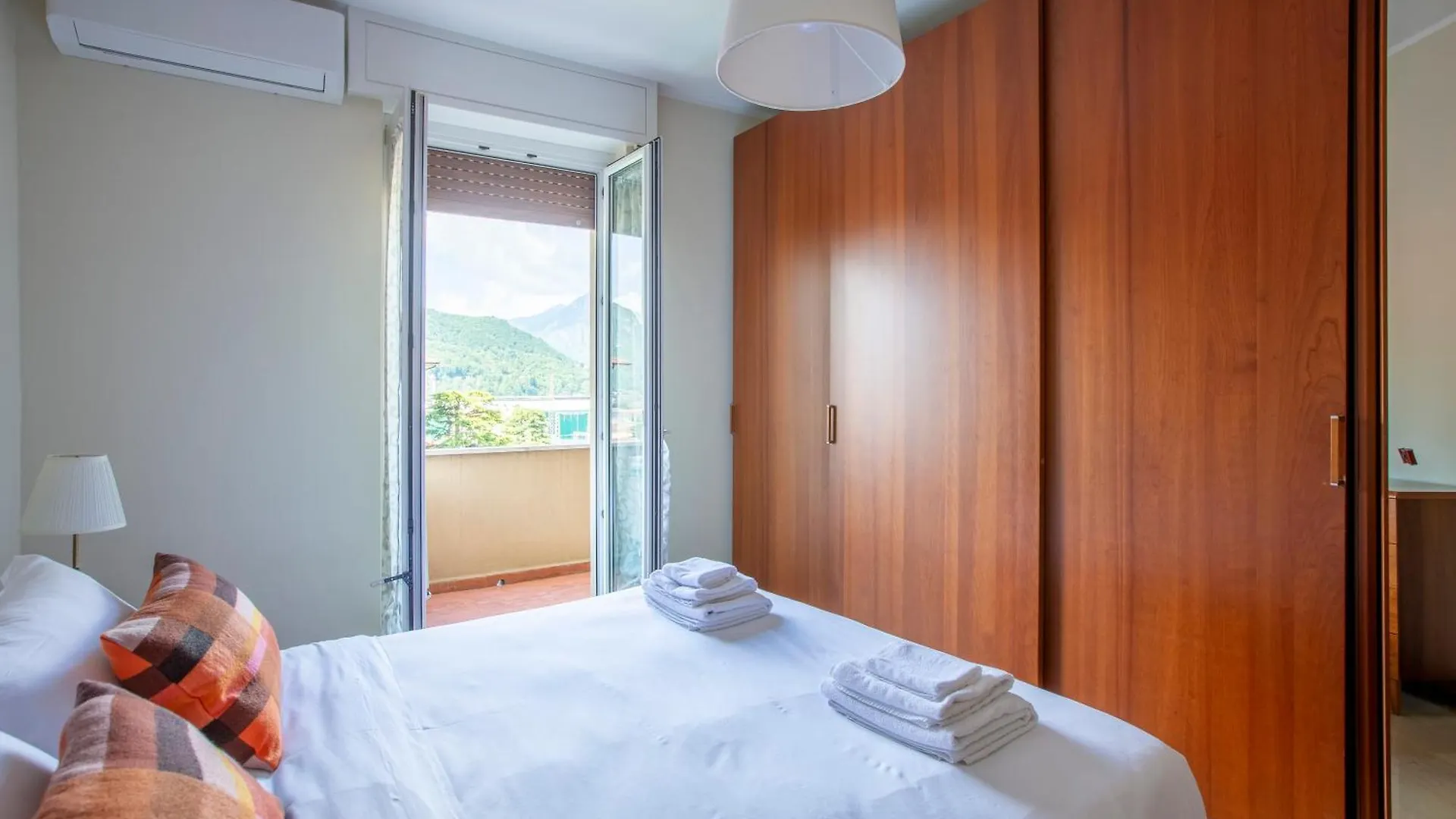 Como Lake, 6 Posti, Vista Monti, Clima E Garage Lecco Apartmán